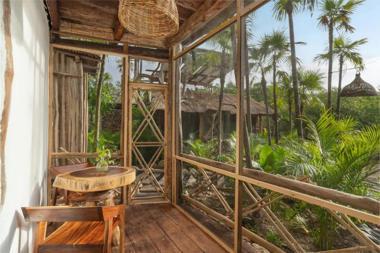 Lodge Yaxchen Tulum Cabanas & Cenote Messico
