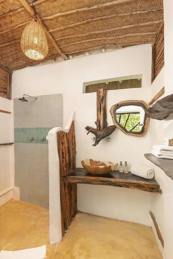 Yaxchen Tulum Cabanas & Cenote 0*,  Messico